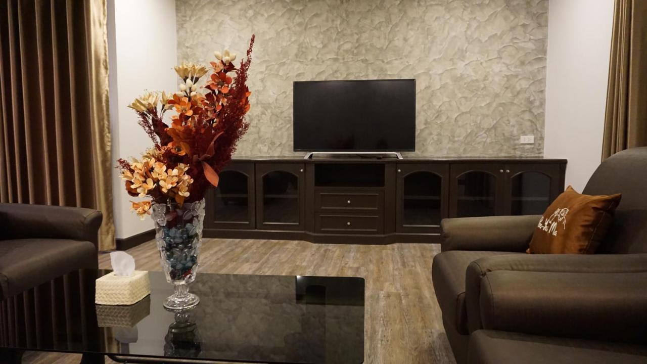 Boutique Poo-Yai Lee Hotel Bangkok Ngoại thất bức ảnh