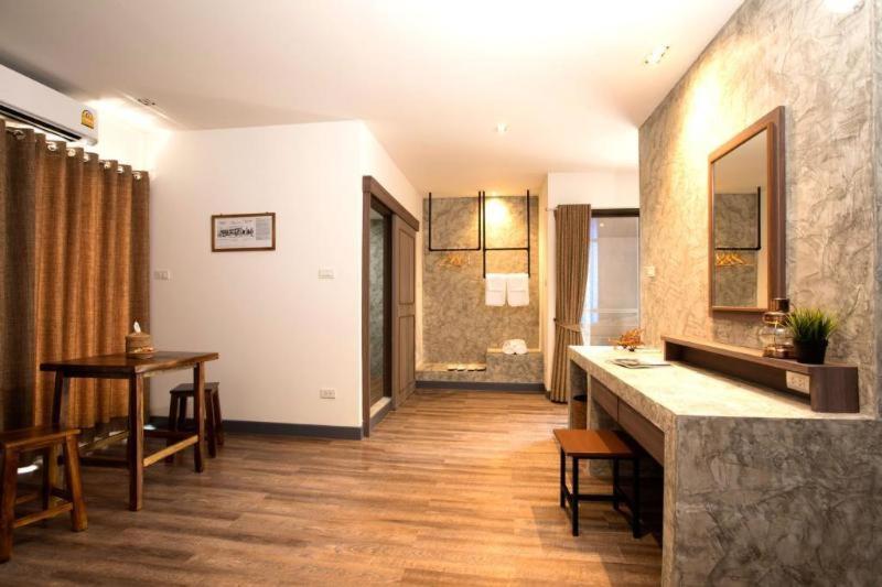 Boutique Poo-Yai Lee Hotel Bangkok Phòng bức ảnh